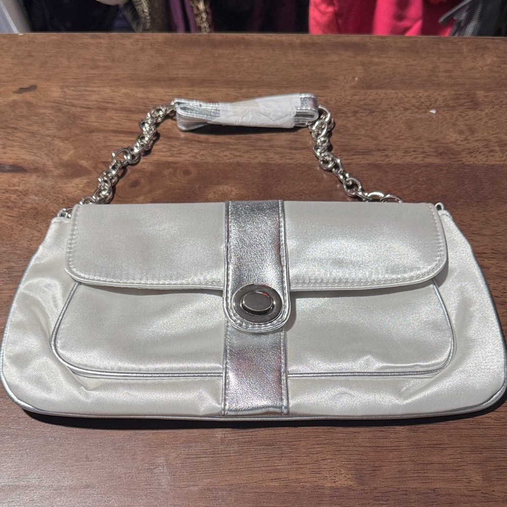 Avon Elegant Silver Chain Shoulder Bag